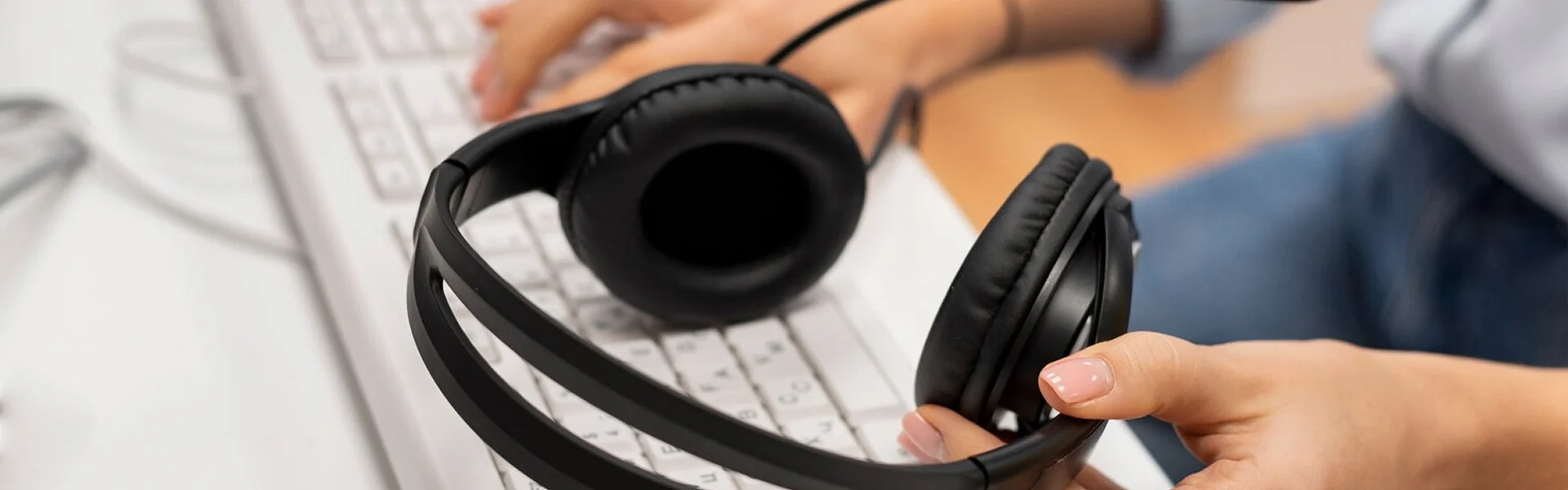 https://fr.fushanpaper.com/wp-content/uploads/2025/09/contact_banner_bg.webp